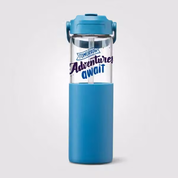 Juno Glasflasche mit Silikonhülle und Trinkhalm - 590 ml